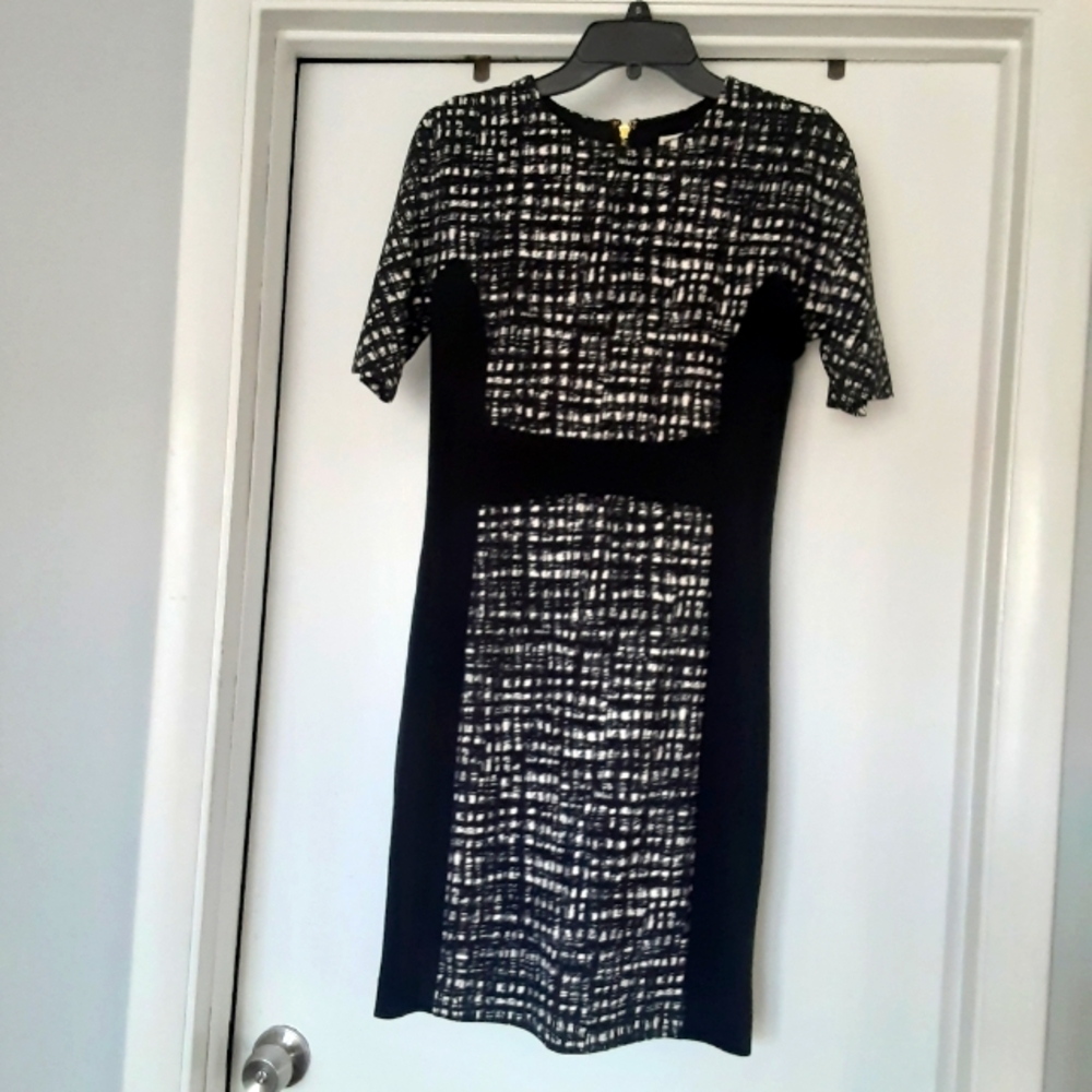 MICHAEL KORS DRESS. Size 6